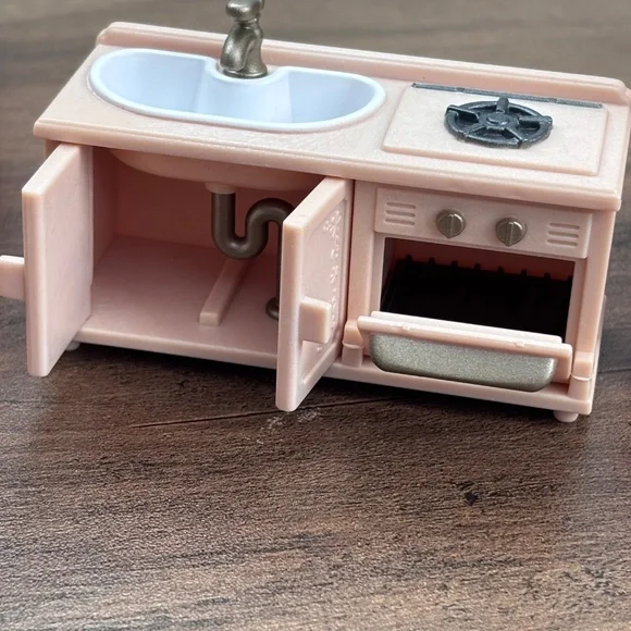 CALICO CRITTERS Cozy Cottage Starter Home Sylvanian Families Rabbit & Furniture - Picture 6 of 6